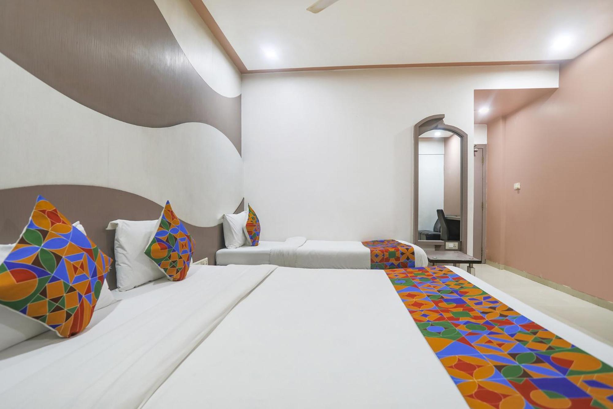 Hotel Merit สุรัต ภายนอก รูปภาพ